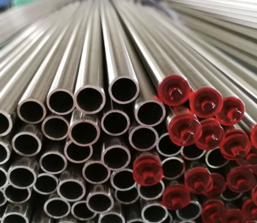 Últimas noticias de la empresa sobre Las exportaciones chinas de tubos de acero al carbono sin costura aumentaron un 18% en el tercer trimestre, desafiando los vientos en contra del comercio global