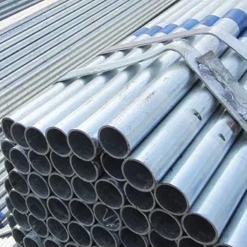 Buen precio Tubo de acero galvanizado laminado en caliente Q235 Q345 SCH40 SCH60 para la calefacción de vapor en línea