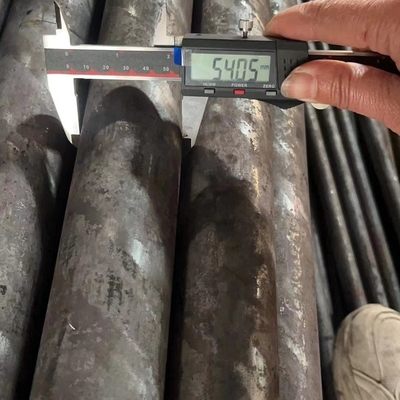Un buen precio. S235JRH/P235TR2 Tubos de acero al carbono sin costuras laminados en caliente para la arquitectura en línea