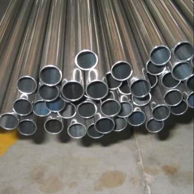 Los tubos de acero inconsútiles de las BS 1387 ASTM A53 galvanizaron el carbono para el transporte de la tubería