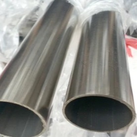 Buen precio Tubo de acero inoxidable inconsútil acanalado ASTM 304 316L 309S 310S 4 pulgadas de retirado a frío en línea