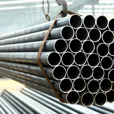 Un buen precio. Negro de Q345 Q245B DN200 que suelda con autógena la tubería de acero gruesa espiral del carbono de la pared del diámetro grande para el puente de la casa en línea