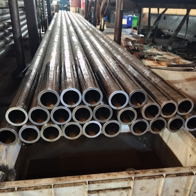 Un buen precio. Tubo inconsútil retirado a frío redondo de ASTM A200 ASTM A209 ERW para la construcción de edificios en línea